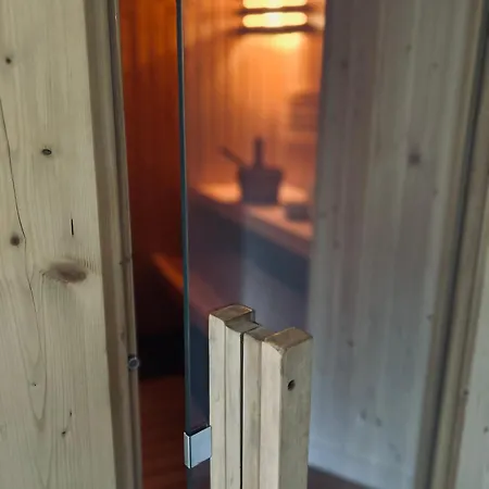 U Lacinu بيت للعطل Mirošovice