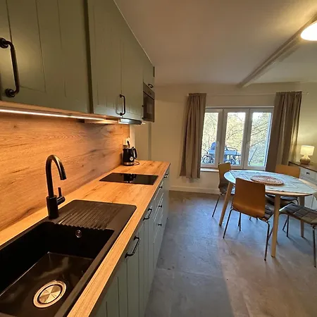 U Lacinu بيت للعطل Mirošovice